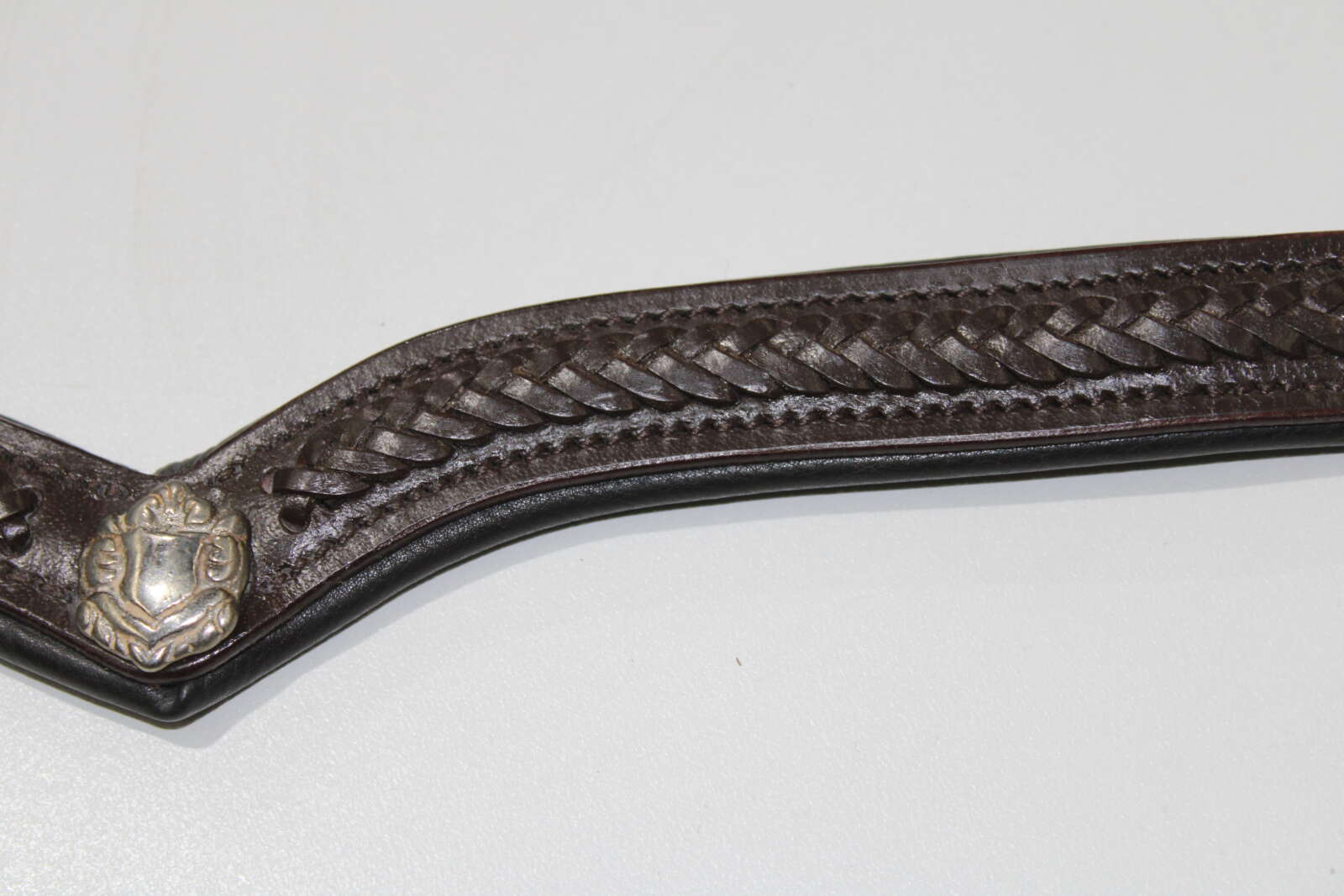Heads To Tails – Plaited Leather W/ Shields Browband