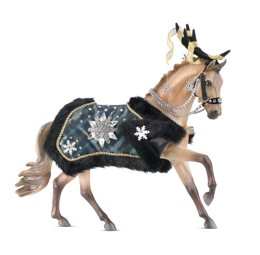 Breyer Traditional 2023 Highlander Christmas Horse