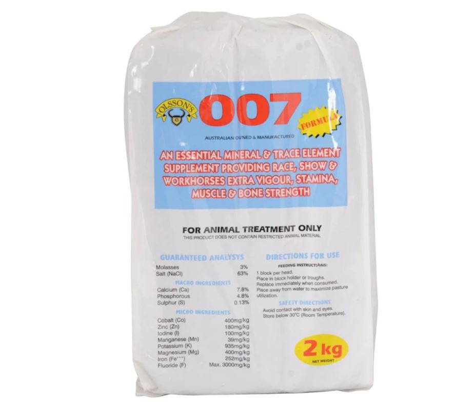 Olsson’s 007 Salt Lick Block 2kg