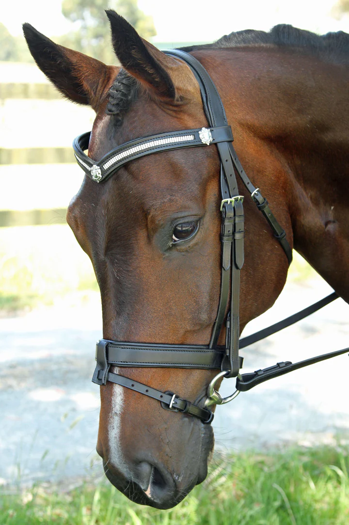 FLEXIBLE FIT 3 ROW V WITH SHIELDS SNAFFLE BRIDLE
